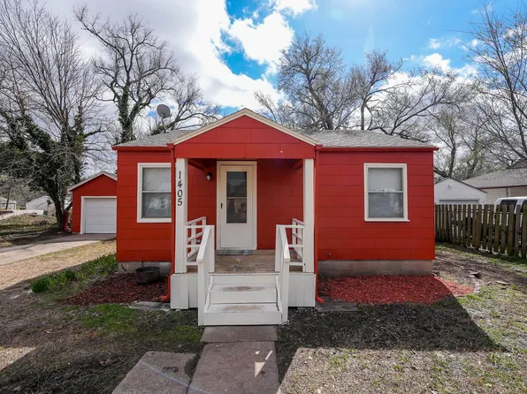 1405 W Edgemoor Dr, El Dorado, KS 67042