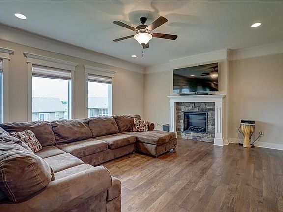 4th image of 13504 Forest Oaks Dr