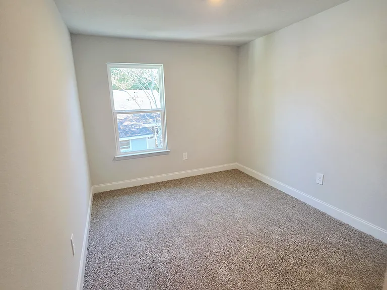 Frazier Ln — Photo 15