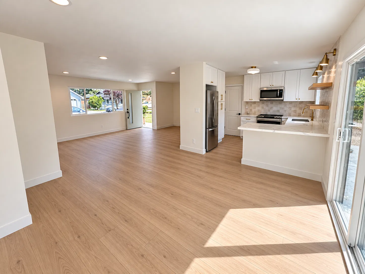 3 bed, $4,500 — Photo 4