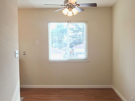 2nd image of 240 Di Salvo Ave APT 16