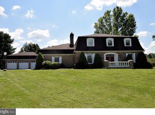 1284 Deep Meadow Dr, Glen Mills, PA 19342