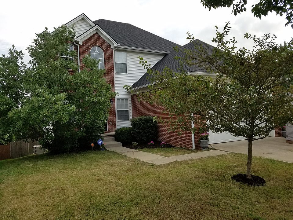 1st image of 905 Winding Oak Trl