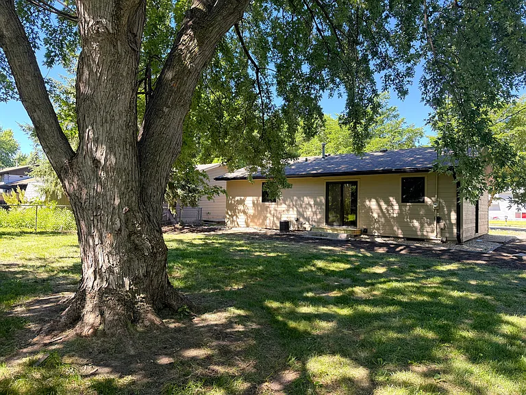 3804 S Holbrook Ave — Photo 21