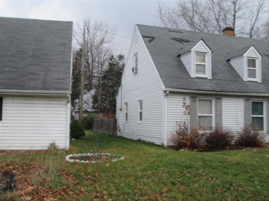 2nd image of 4272 Cricket Ln