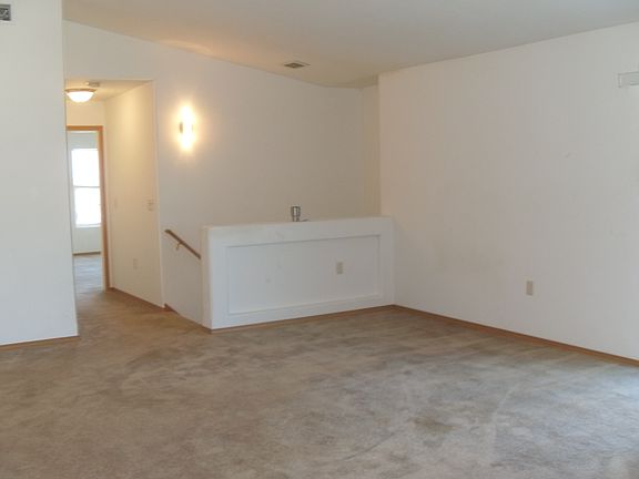 3rd image of 240 Park Ln #D