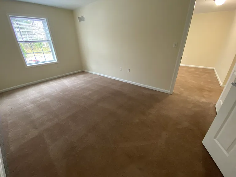 Redstone Apartments — Photo 29
