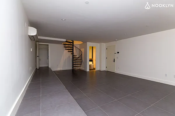 Rented by Nooklyn NYC LLC | media 122