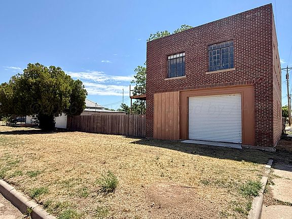 5th image of 522 E Francis Ave