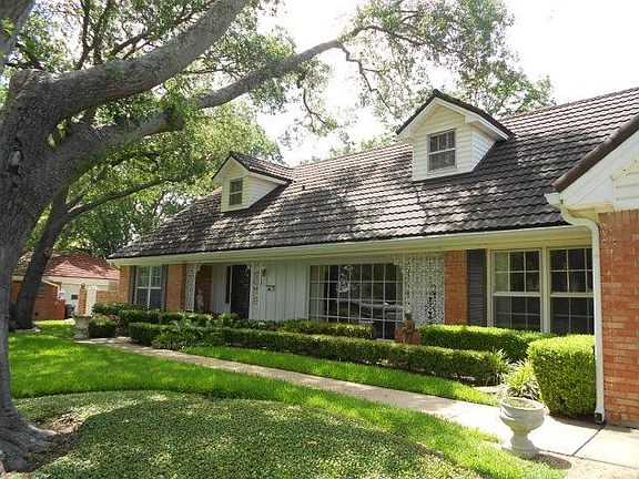 2nd image of 3621 Lynndale Pl