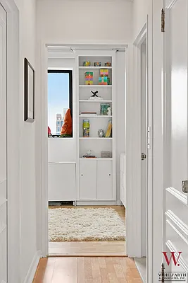 Sold by Wohlfarth & Associates Inc | media 18