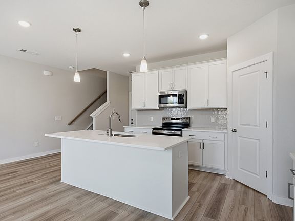2nd image of 513 Hartmann Landing Way