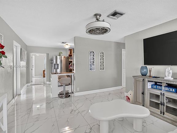 5th image of 4351 SW 22nd St