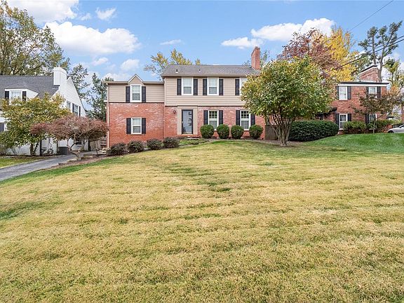 2nd image of 12 Beverly Dr