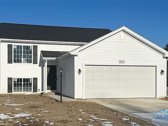 2nd image of 1535 Circle Dr