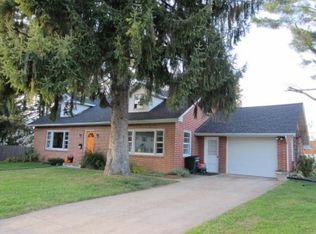 801 Skyline Dr, Lancaster, PA