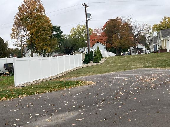 3rd image of 874-14 3rd Ave