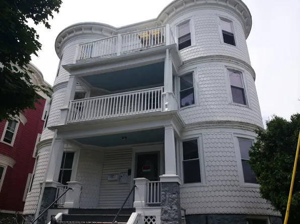 3 Pleasant St, Dorchester, MA 02125