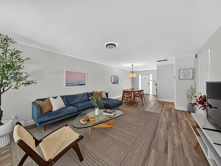 2708 NE 14th Street Cswy #2 — Photo 32