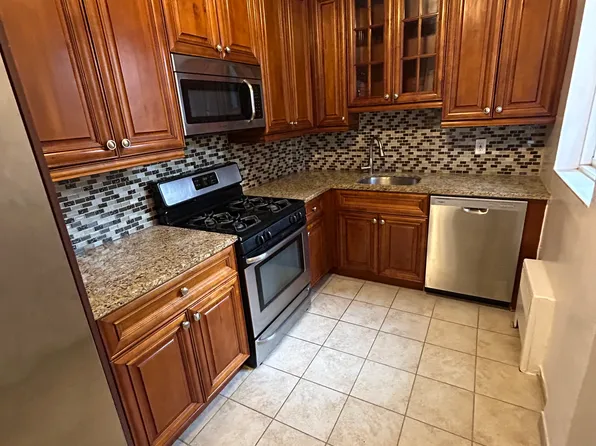 230 Pelham Rd, New Rochelle, NY