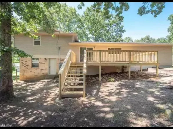 44 Falcon Dr, North Little Rock, AR 72120