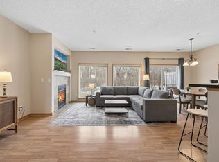 191 Larpenteur Ave E APT A, Maplewood, MN 55117