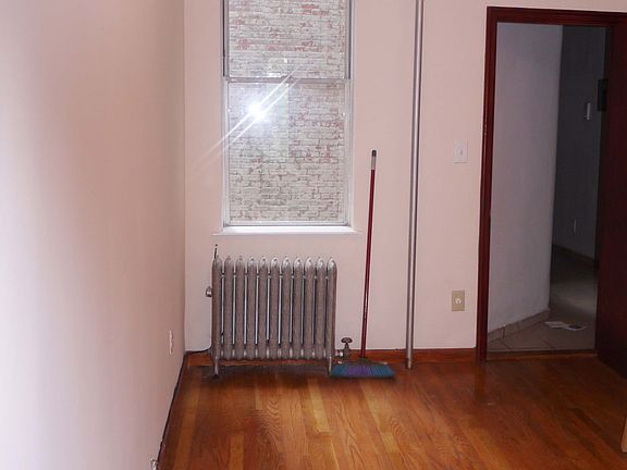 4th image of 584 Lincoln Pl APT 2L