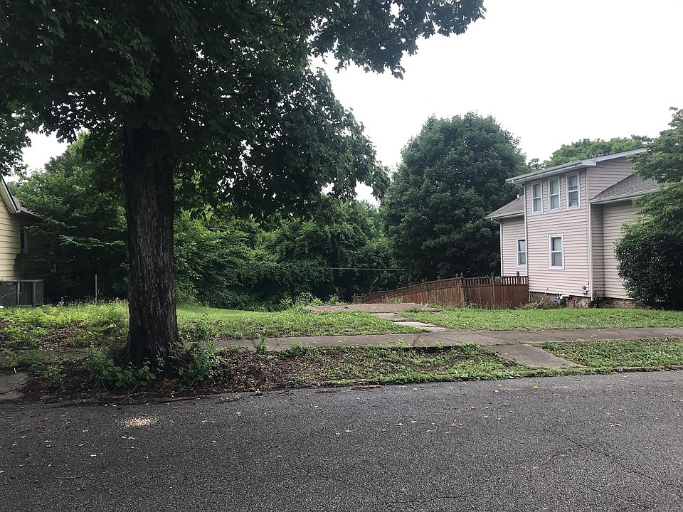 1st image of 309 E 3rd Ave