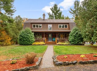 9 Hubertine Gate, Ottawa, ON K2S 1S5