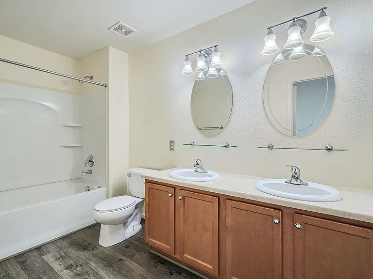 7669 Sandy Springs Point — Photo 11