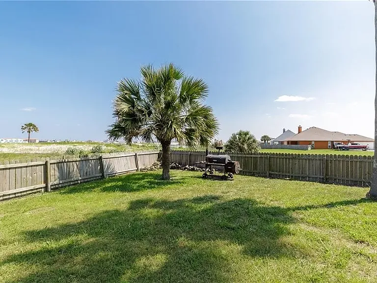 14882 Highland Mist Dr — Photo 15