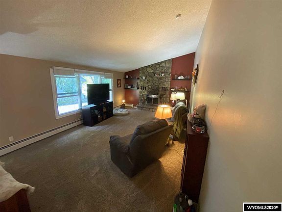4th image of 612 Glacier Cir
