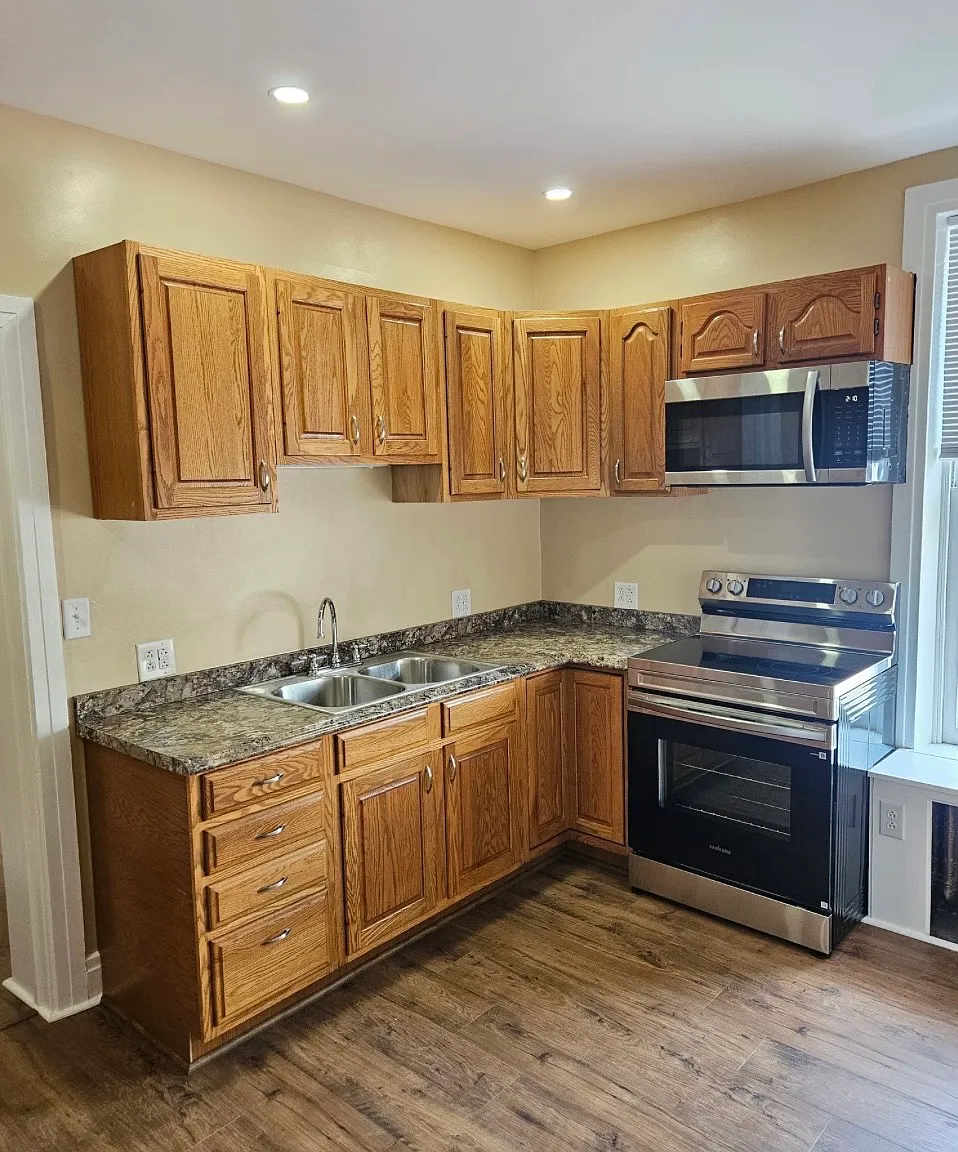 2 bed, 1060 sqft, $1,500 — Photo 4