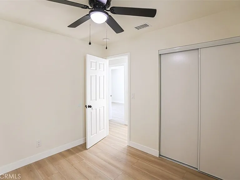 2452 E Brenda St — Photo 30