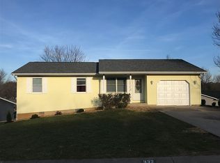 332 W Custer Sq, Ellettsville, IN 47429