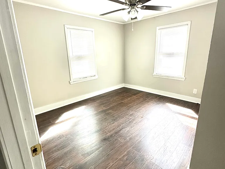 435 Bethune Dr — Photo 9