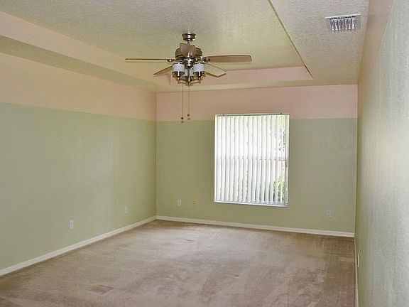 4th image of 881 SE Walters Ter