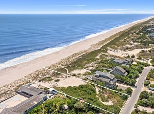 22 Shore Rd, Amagansett, NY 11930