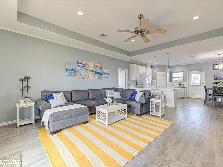 14110 Miramar Dr — Photo 17