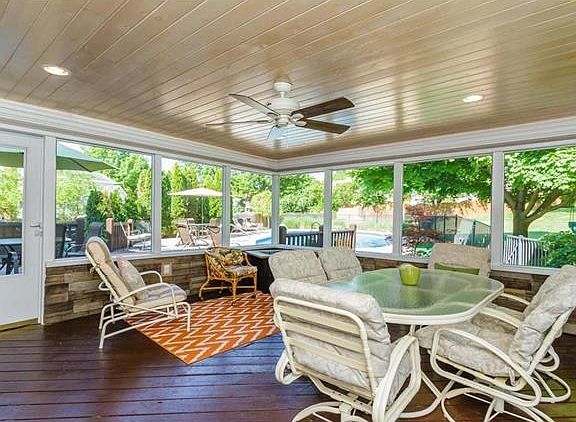 Screened In Porch