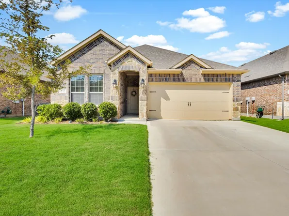 10925 Canyon Mine Dr, Aubrey, TX 76227