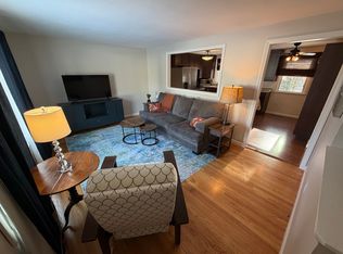 38 Stanley Pl, Agawam, MA 01001