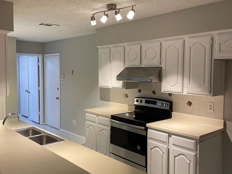 6708 Wesson Dr — Photo 9