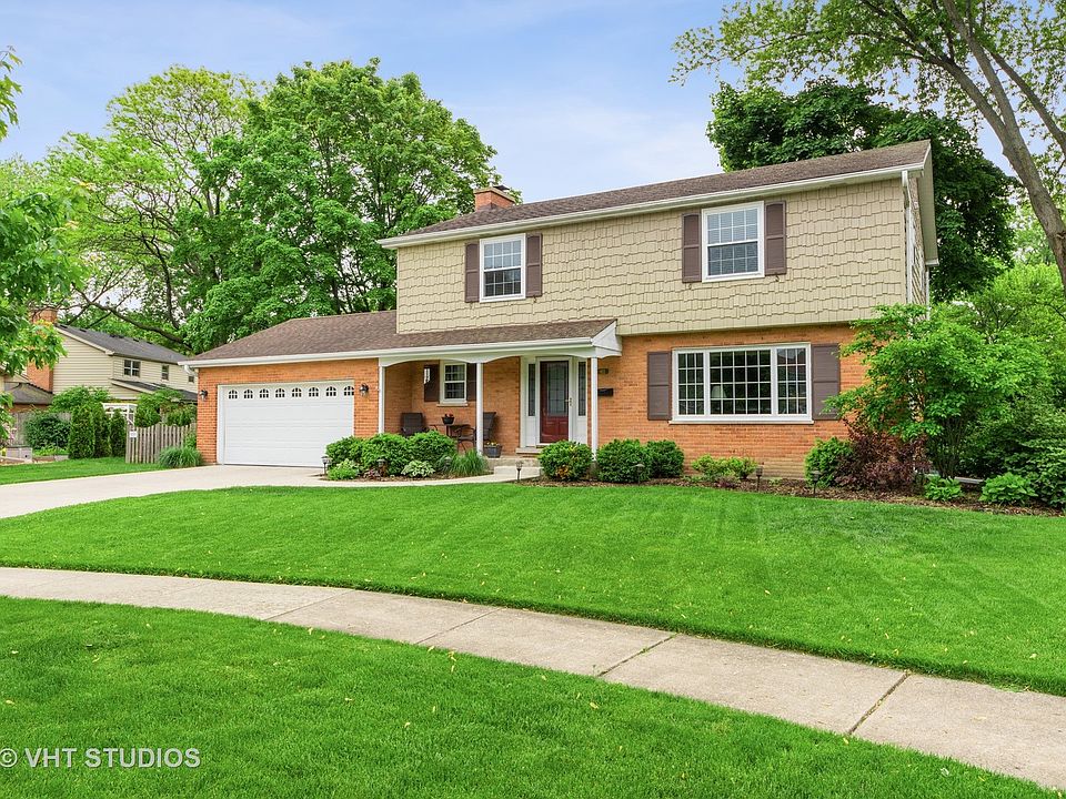 1st image of 922 N Arrowhead Dr