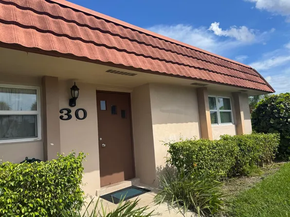 5725 Fernley Dr E APT 30, West Palm Beach, FL 33415