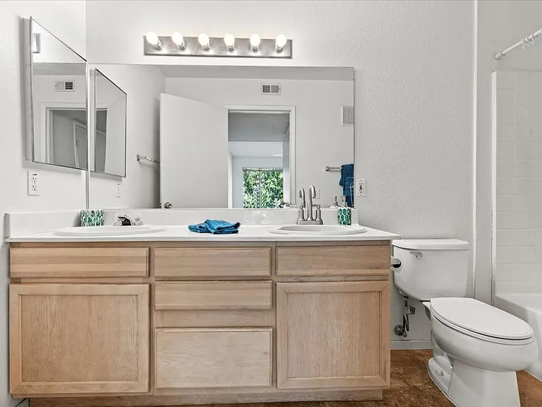 3145 Casey Dr #201 — Photo 16