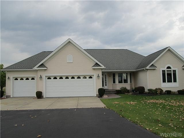 2nd image of 7063 Akron Rd