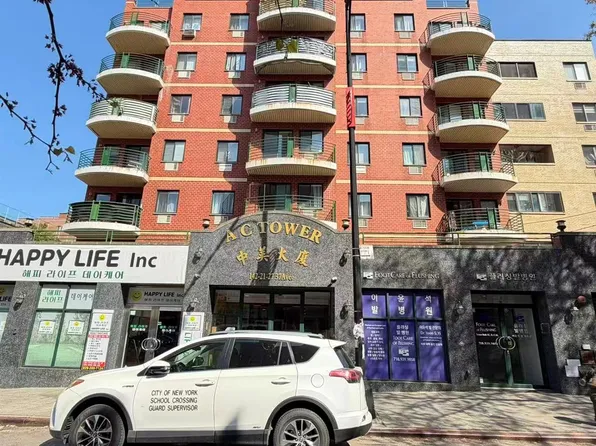 142-21 37 Avenue #5B, Flushing, NY 11354