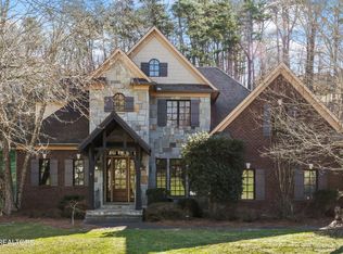 1834 Duncan Woods Ln, Knoxville, TN 37919