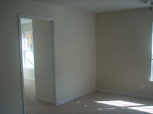 104 Stonehaven Cir, Cartersville, GA 30121